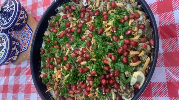 معكرونة باللبن و اللحمة المفرومة