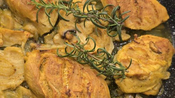 صينية دجاج بالفطر