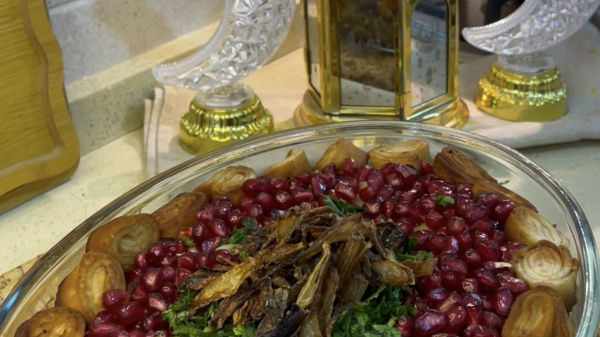 حراء بأصبعه