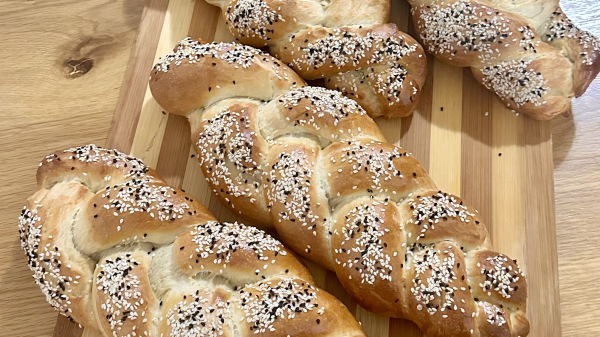 خبز الضفيرة المنزلية