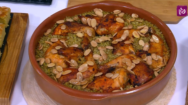 فخارة الفريكة مع الدجاج بالفرن